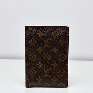 Auth Louis Vuitton Monogram Couverture Passport Case